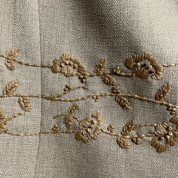 Kasper ASL Skirt Suit Embroidered Blazer with Matching Skirt Size 12 - Picture 2 of 16